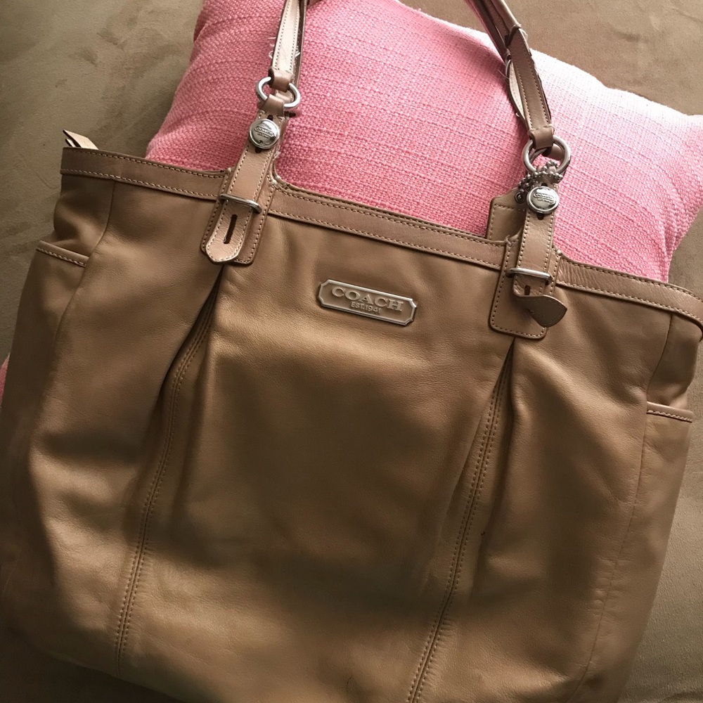 Authentic Coach Purse 👜 - Picture 6 of 6